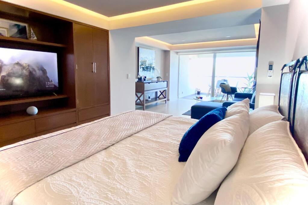 Harbor 7010 By Moikkarentals Beachfront 600Mb Wifi Пуерто-Вальярта Екстер'єр фото